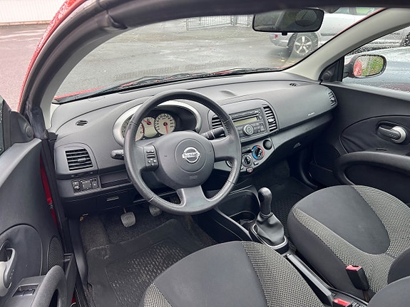 Nissan Micra C+C 8 of 11