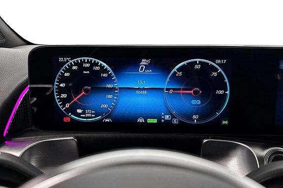 Mercedes-Benz EQB300 5 of 9
