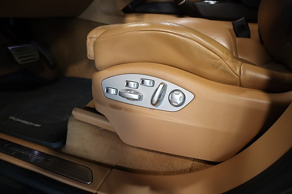 Porsche Cayenne S 8 of 22