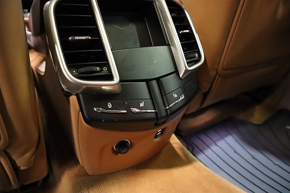 Porsche Cayenne S 20 of 22