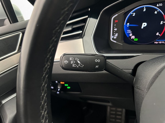 Volkswagen Passat Alltrack 25 of 30