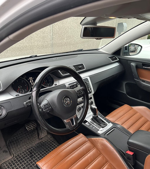 Volkswagen Passat Alltrack 7 of 8