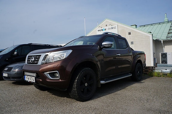 Nissan Navara 2 of 3