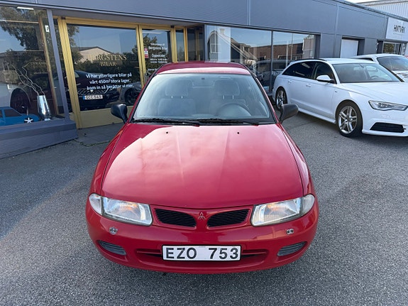 Mitsubishi Carisma 8 of 21