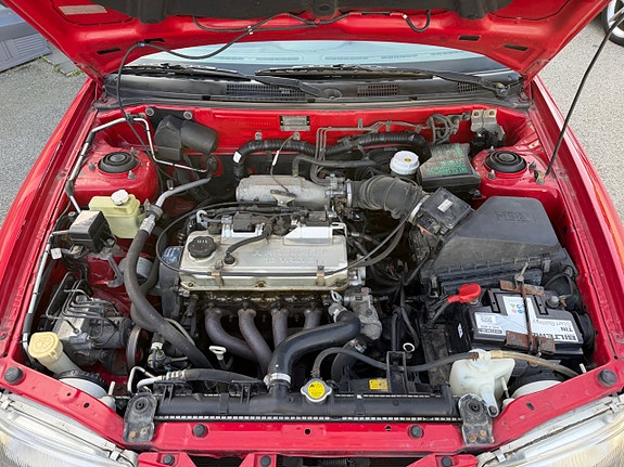 Mitsubishi Carisma 21 of 21