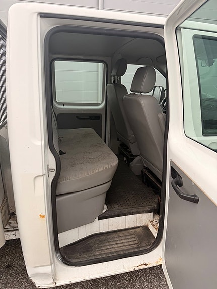 Volkswagen Transporter 8 of 16
