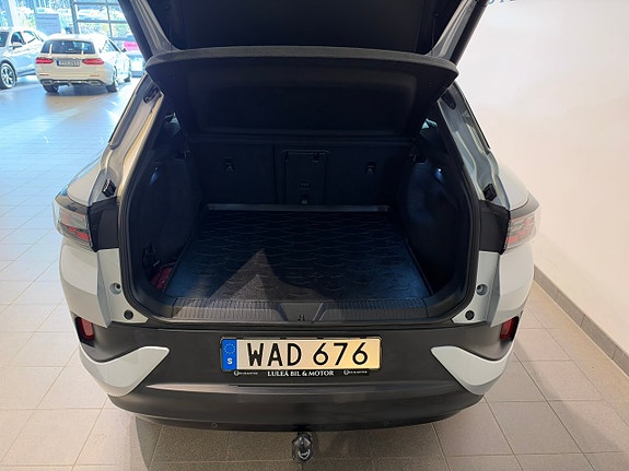 Volkswagen ID.4 GTX 8 of 16