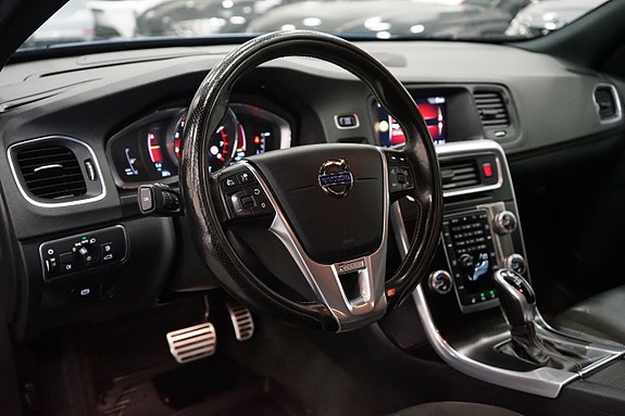 Volvo S60 10 of 25