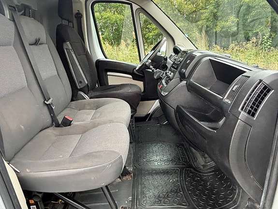Peugeot Boxer 9 of 14