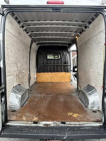 Peugeot Boxer 11 of 14
