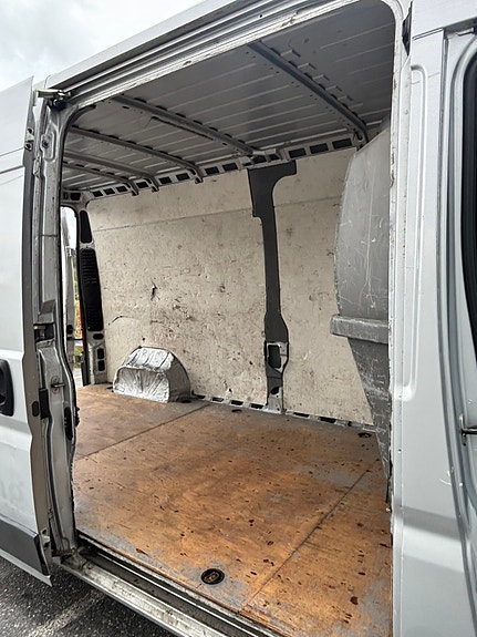 Peugeot Boxer 12 of 14