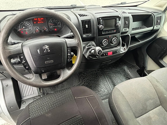 Peugeot Boxer 7 of 14