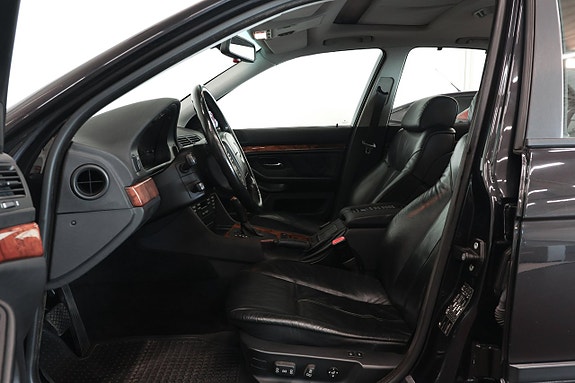 BMW 540i 13 of 13