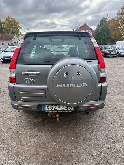 Honda CR-V 5 of 7