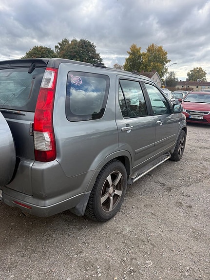Honda CR-V 4 of 7