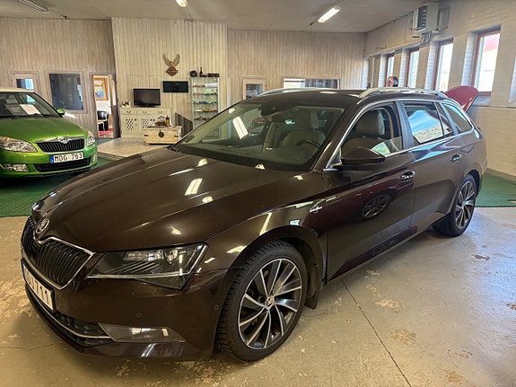 Skoda Superb 3 of 11