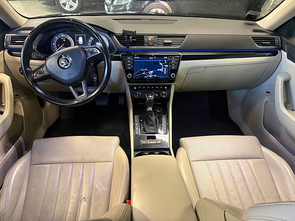 Skoda Superb 10 of 11