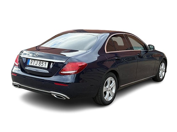 Mercedes-Benz E220 d 4 of 18