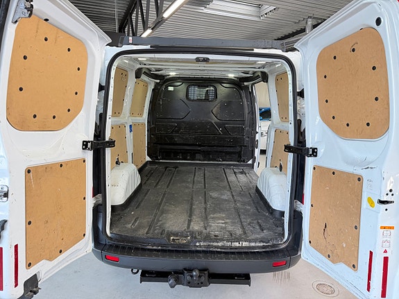Ford Transit Custom 10 of 21