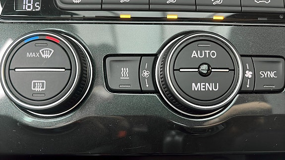 Volkswagen Tiguan 16 of 18