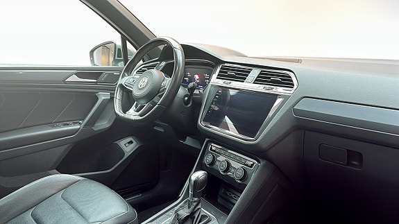 Volkswagen Tiguan 12 of 18
