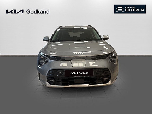 Kia Niro 2 of 17