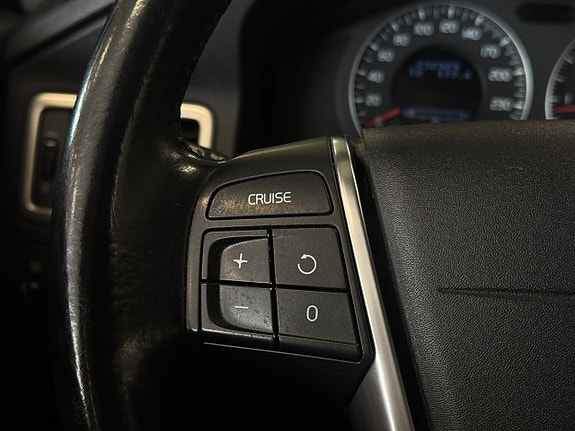 VOLVO V70 2.5FT FLEXIFUEL ETHANOL USINE 231 ch BVA BUSINESS MOMENTUM - ATTELAGE - 232000 km