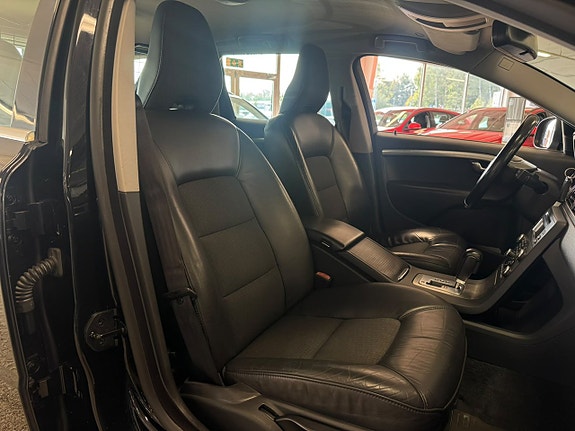 VOLVO V70 2.5FT FLEXIFUEL ETHANOL USINE 231 ch BVA BUSINESS MOMENTUM - ATTELAGE - 232000 km