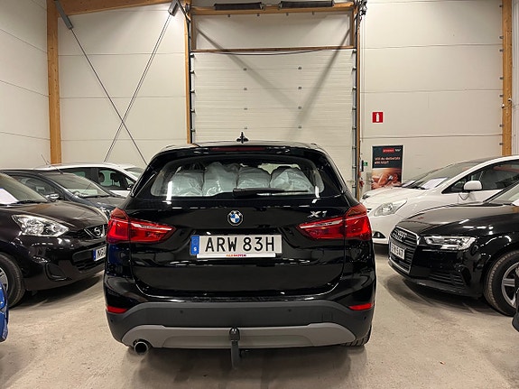 BMW X1 4 of 16