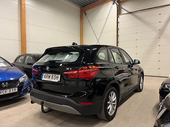 BMW X1 3 of 16
