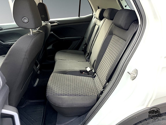 Volkswagen T-Cross 10 of 15
