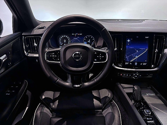 Volvo S60 13 of 23