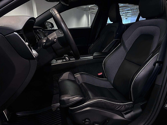 Volvo S60 15 of 23