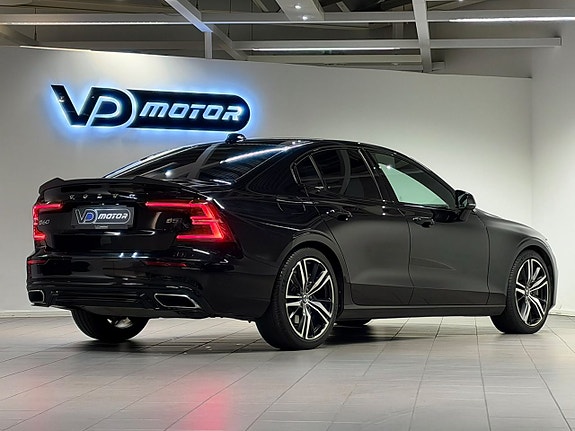 Volvo S60 4 of 23