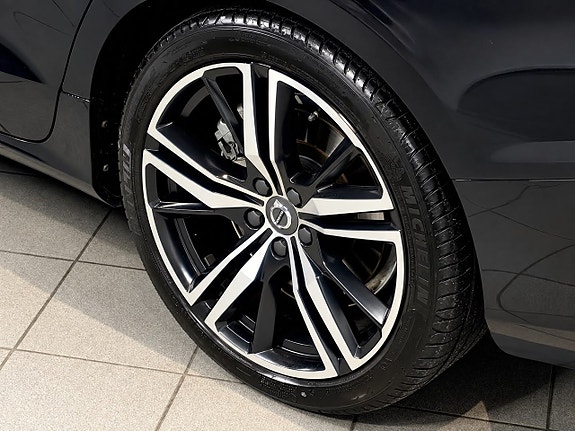 Volvo S60 12 of 23