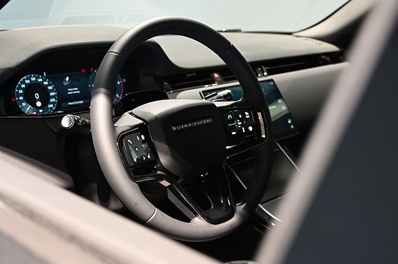 Land Rover Range Rover Evoque 16 of 30