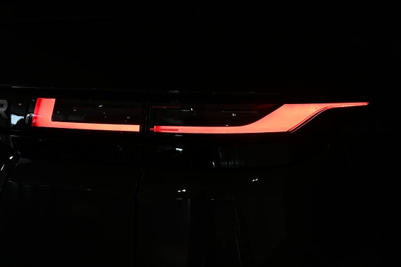 Land Rover Range Rover Evoque 30 of 30