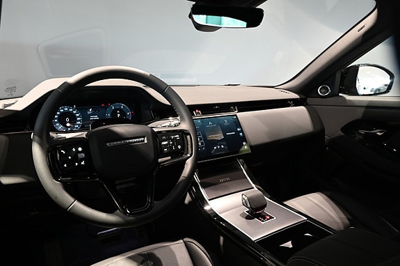 Land Rover Range Rover Evoque 13 of 30