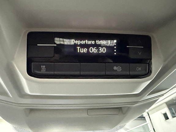 Volkswagen Crafter 20 of 26