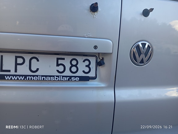 Volkswagen Caravelle 9 of 9