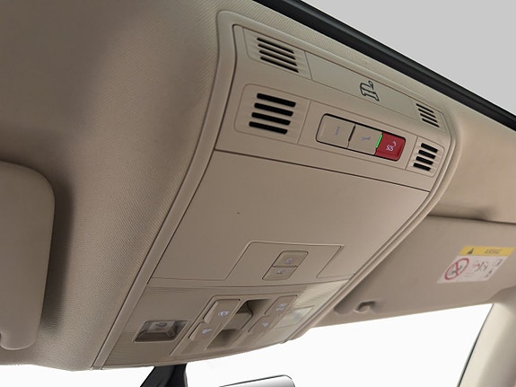 Volkswagen Passat 27 of 30