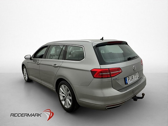 Volkswagen Passat 5 of 30