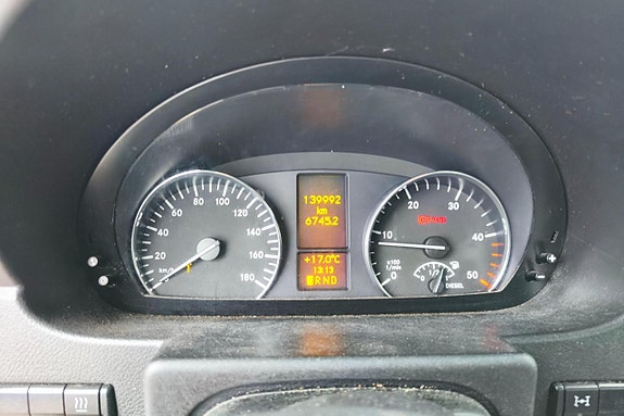 MERCEDES 516 CDI 12 of 27