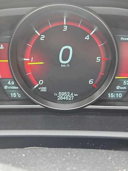 Volvo V40 3 of 3