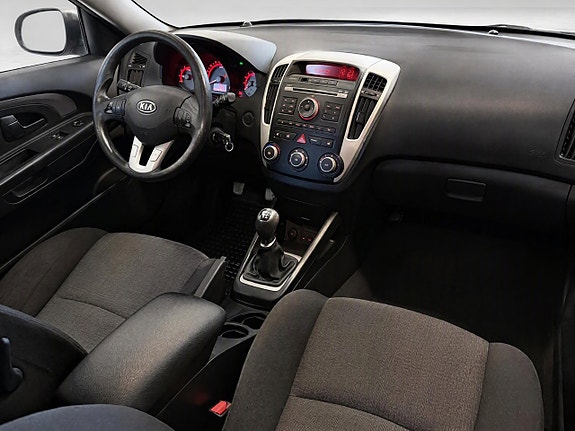 Kia Ceed 8 of 11