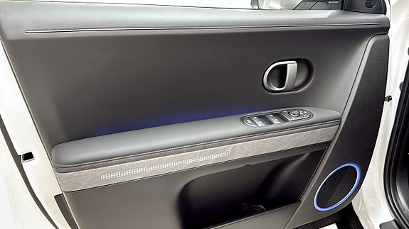 Hyundai Ioniq 5 11 of 12