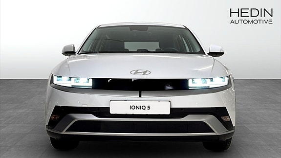 Hyundai Ioniq 5 8 of 12