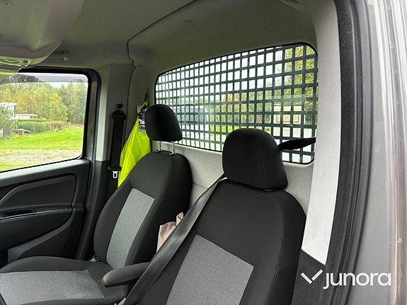 Fiat Doblo 12 of 15