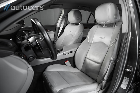 Cadillac CTS 29 of 30