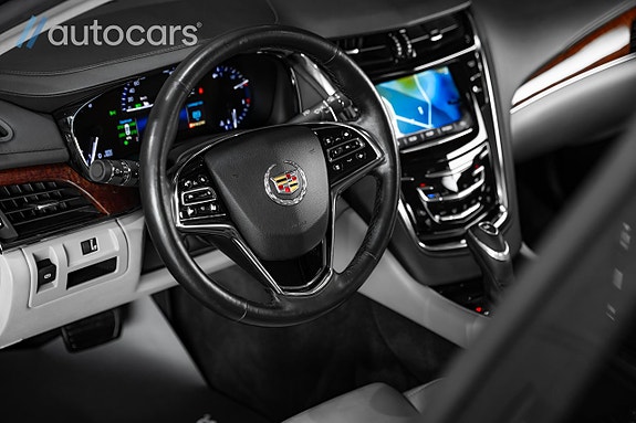 Cadillac CTS 19 of 30